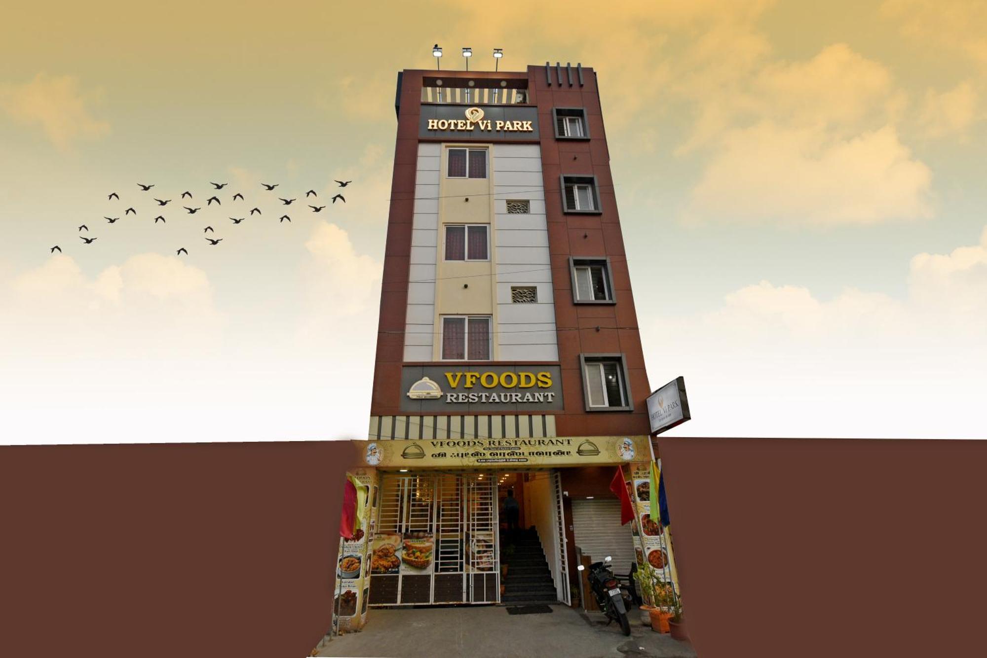 Hotel VI Park - City Centre Puducherry Buitenkant foto
